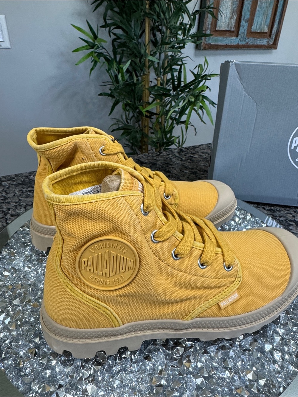 Palladium butterscoth Yellow Honey gold Canvas Lace-Up Ankle Boots lug sole NEW - Picture 6 of 12
